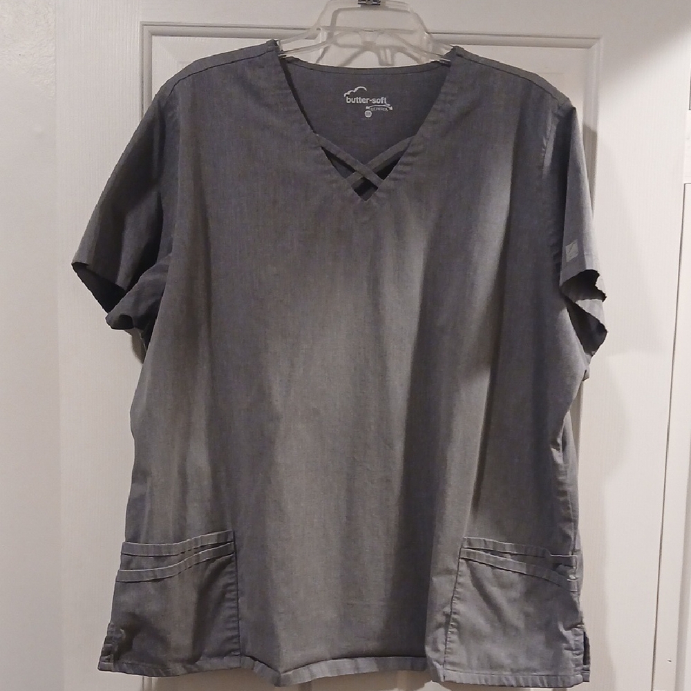 Butter- Soft Women's Gray Scrub V-Neck Shirt And Pant Set